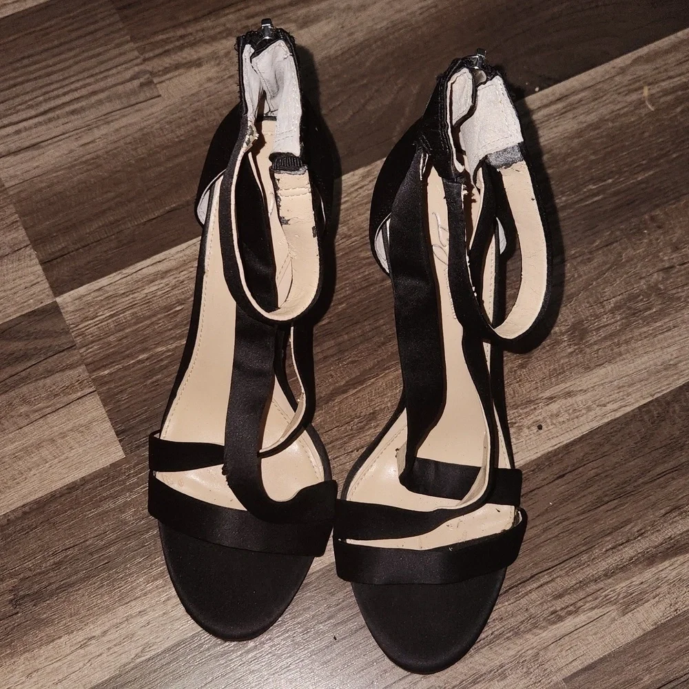 Imagine VINCE CAMUTO Devin Satin High-Heel Ankle Strap Sandals Size 9